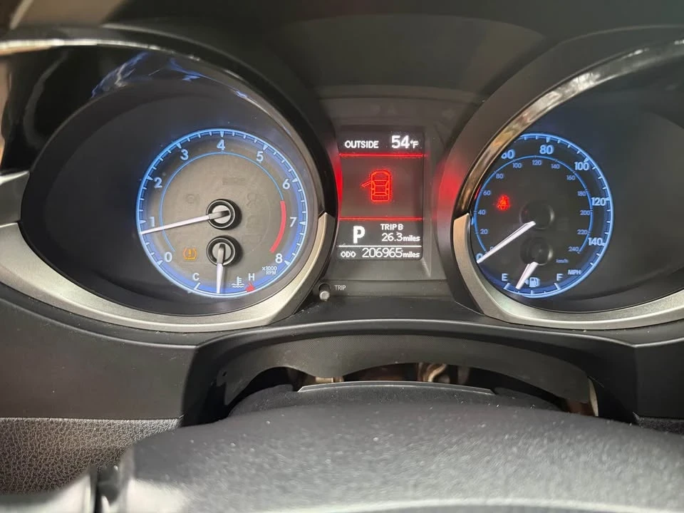 2014 Toyota Corolla 11th Gen - Image 9 of 11