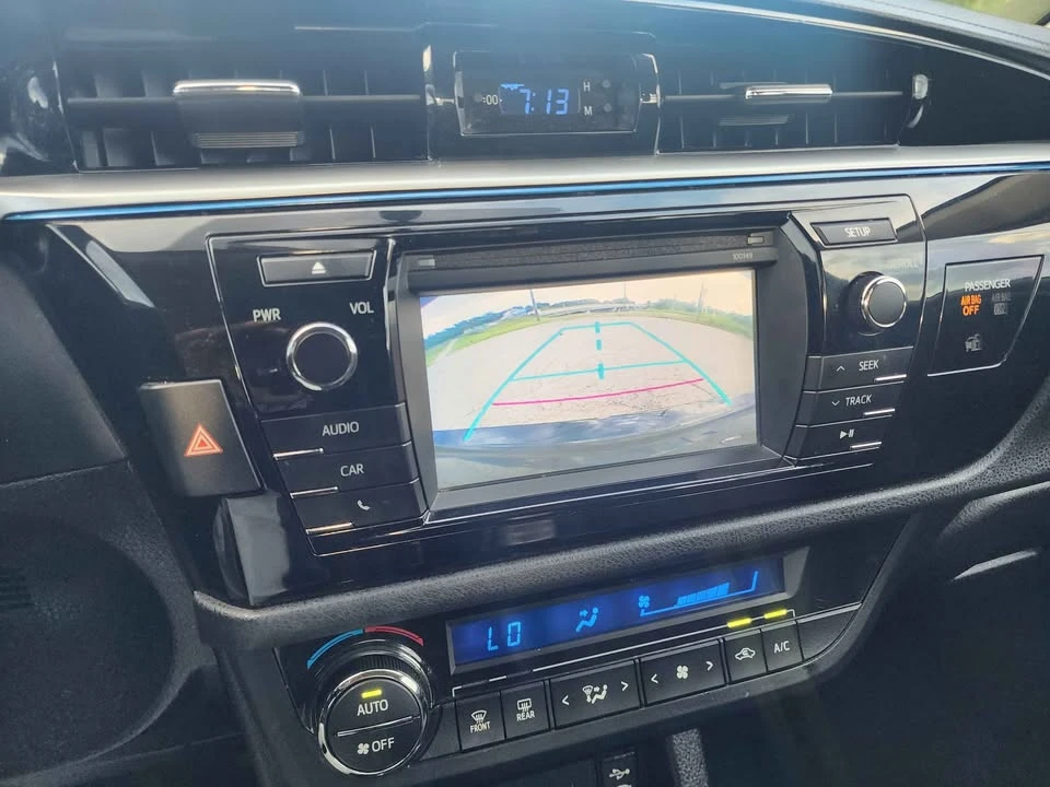 2014 Toyota Corolla 11th Gen - Image 9 of 11