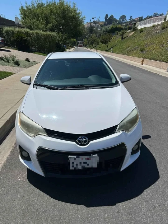 2014 Toyota Corolla 11th Gen - Image 3 of 11