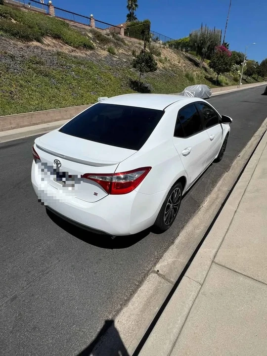 2014 Toyota Corolla 11th Gen - Image 2 of 11