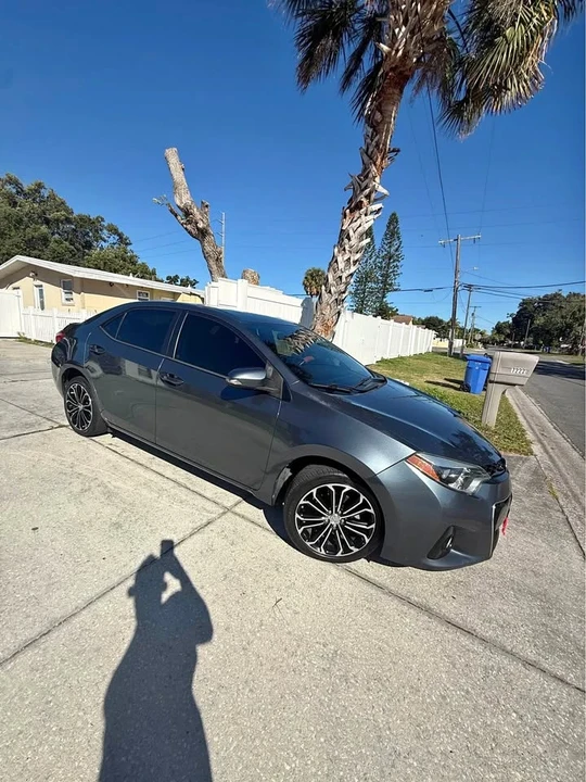 2014 Toyota Corolla 11th Gen - Image 2 of 12