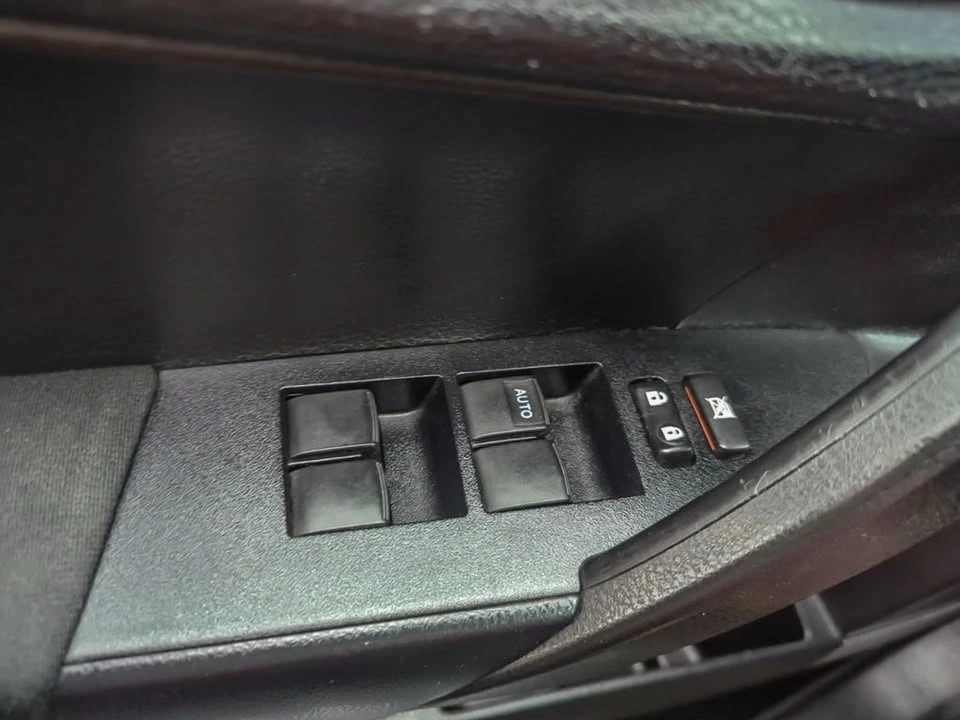 2014 Toyota Corolla 11th Gen - Image 10 of 18