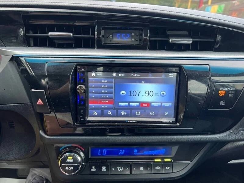 2014 Toyota Corolla 11th Gen - Image 8 of 16