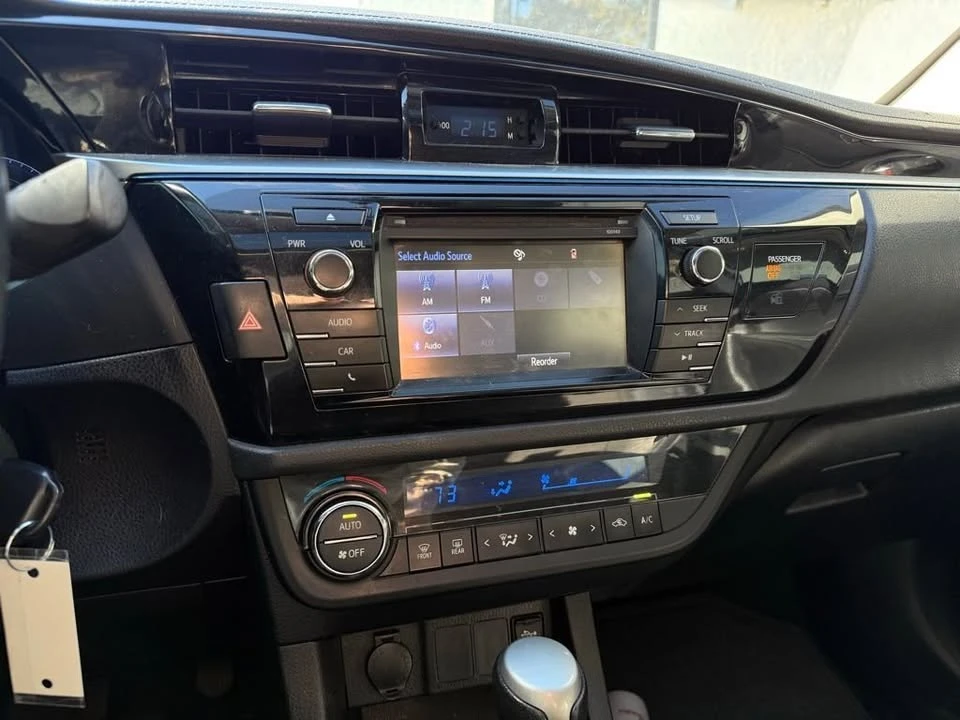 2014 Toyota Corolla 11th Gen - Image 10 of 15