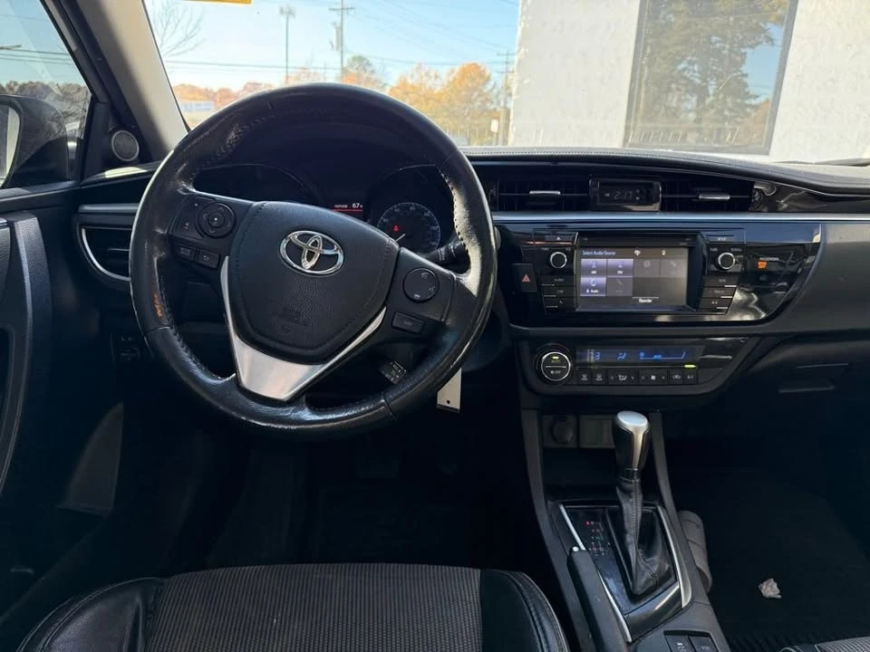 2014 Toyota Corolla 11th Gen - Image 9 of 15