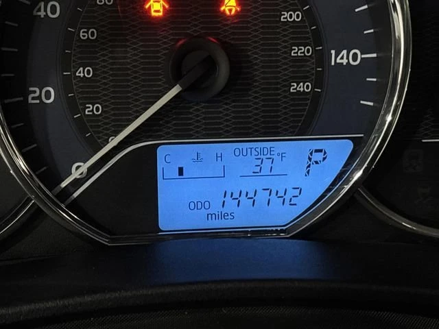 2014 Toyota Corolla 11th Gen - Image 5 of 19
