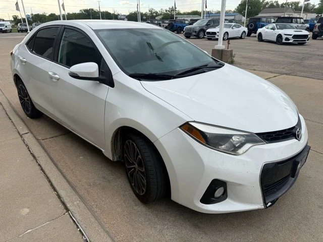 2014 Toyota Corolla 11th Gen - Image 4 of 12