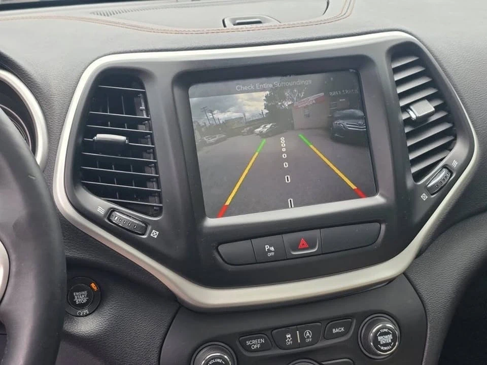 2014 Toyota Highlander - Image 6 of 11
