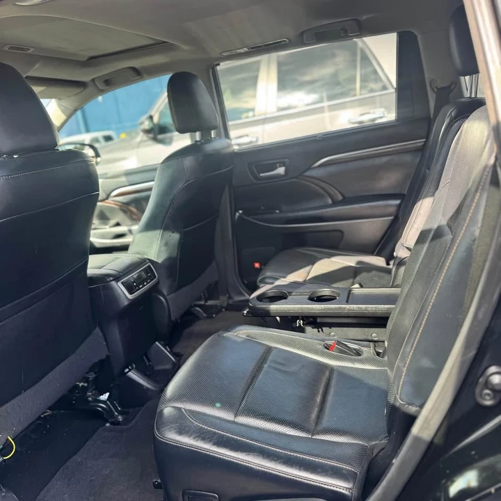 2014 Toyota Highlander - Image 13 of 14