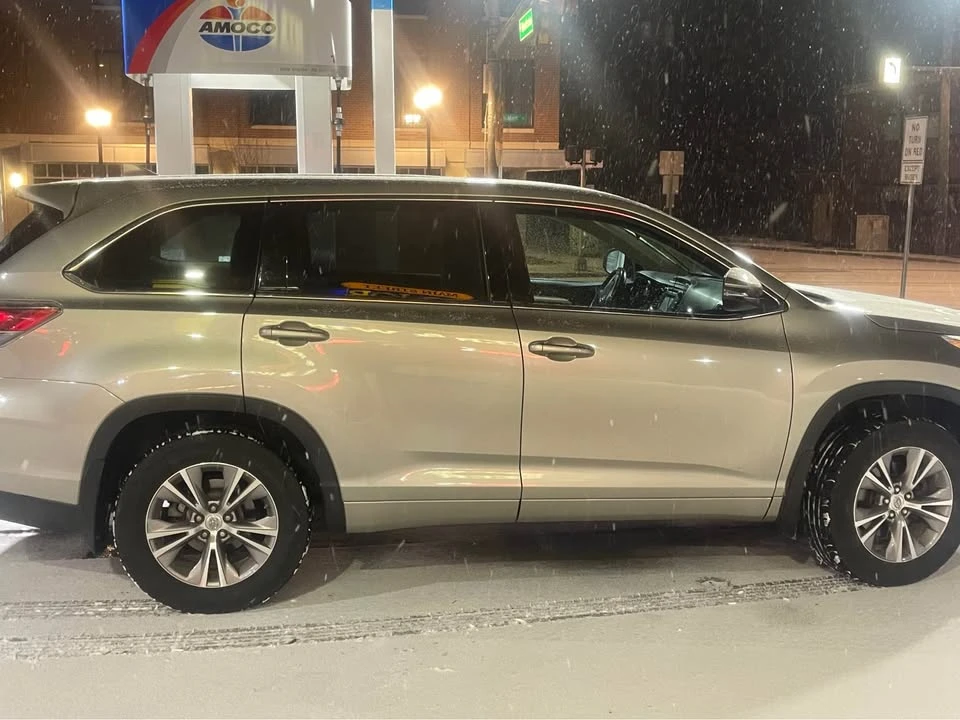 2014 Toyota Highlander - Image 2 of 7
