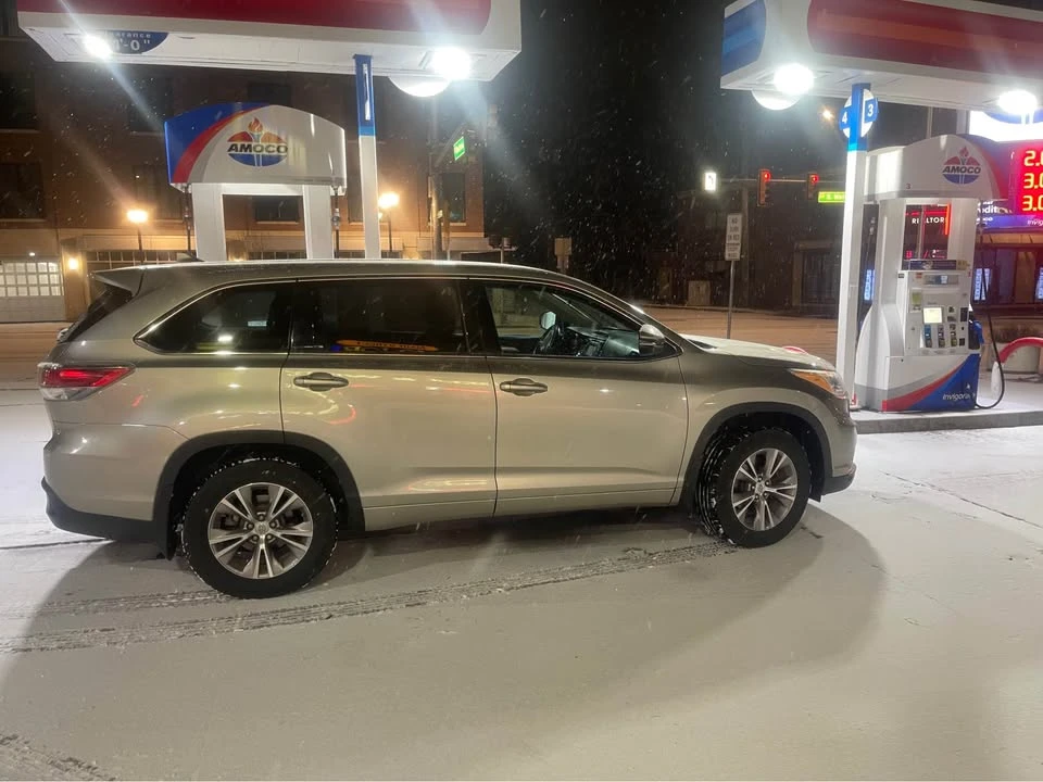 2014 Toyota Highlander - Image 3 of 7