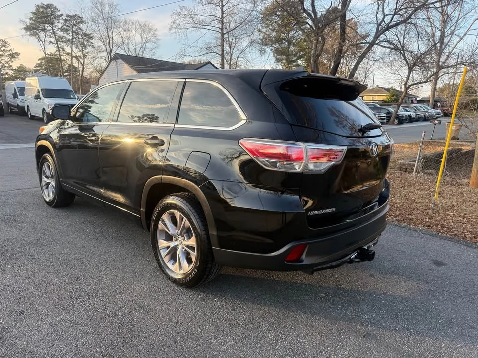 2014 Toyota Highlander - Image 6 of 16