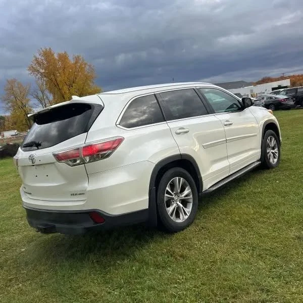 2014 Toyota Highlander - Image 15 of 20