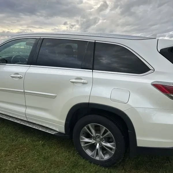 2014 Toyota Highlander - Image 18 of 20
