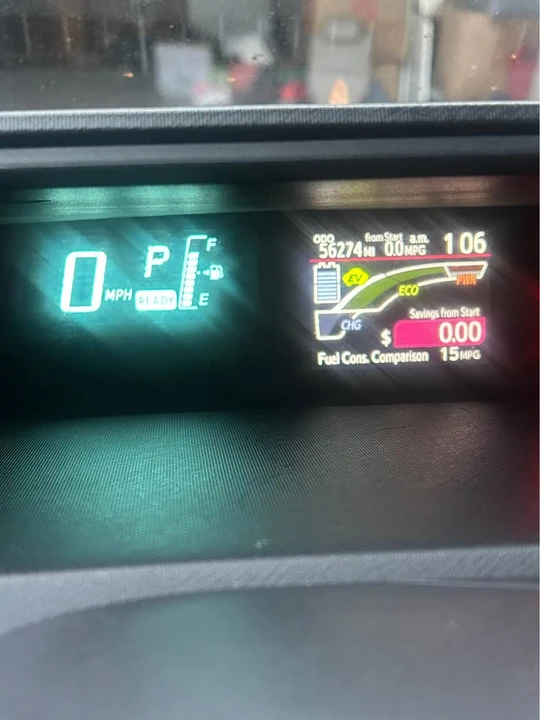 2014 Toyota Prius 3rd Gen - Image 10 of 12
