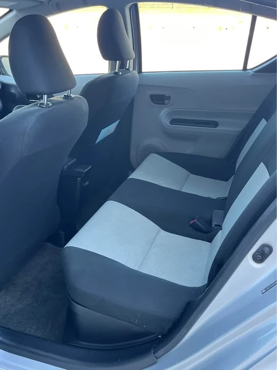2014 Toyota Prius 3rd Gen - Image 8 of 10