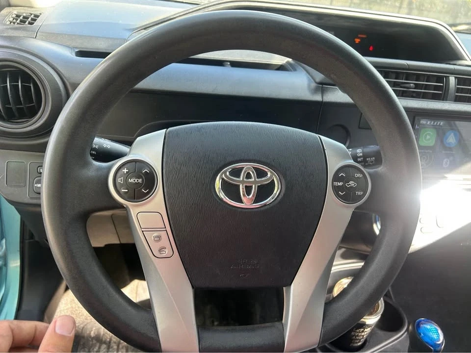 2014 Toyota Prius 3rd Gen - Image 12 of 15