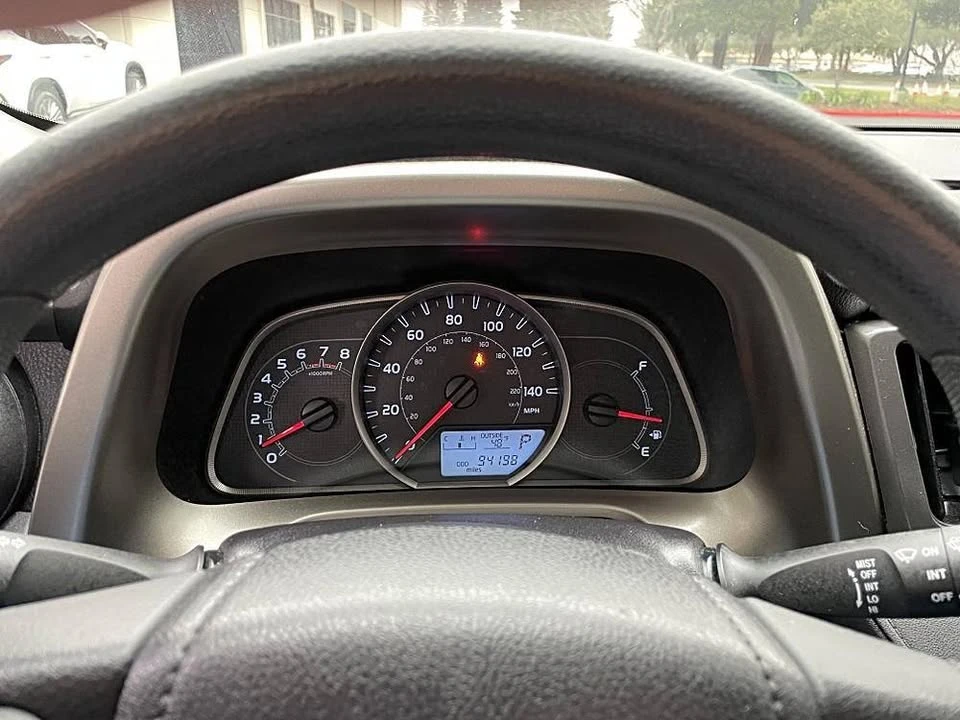 2014 Toyota RAV4 4th Gen - Image 3 of 3
