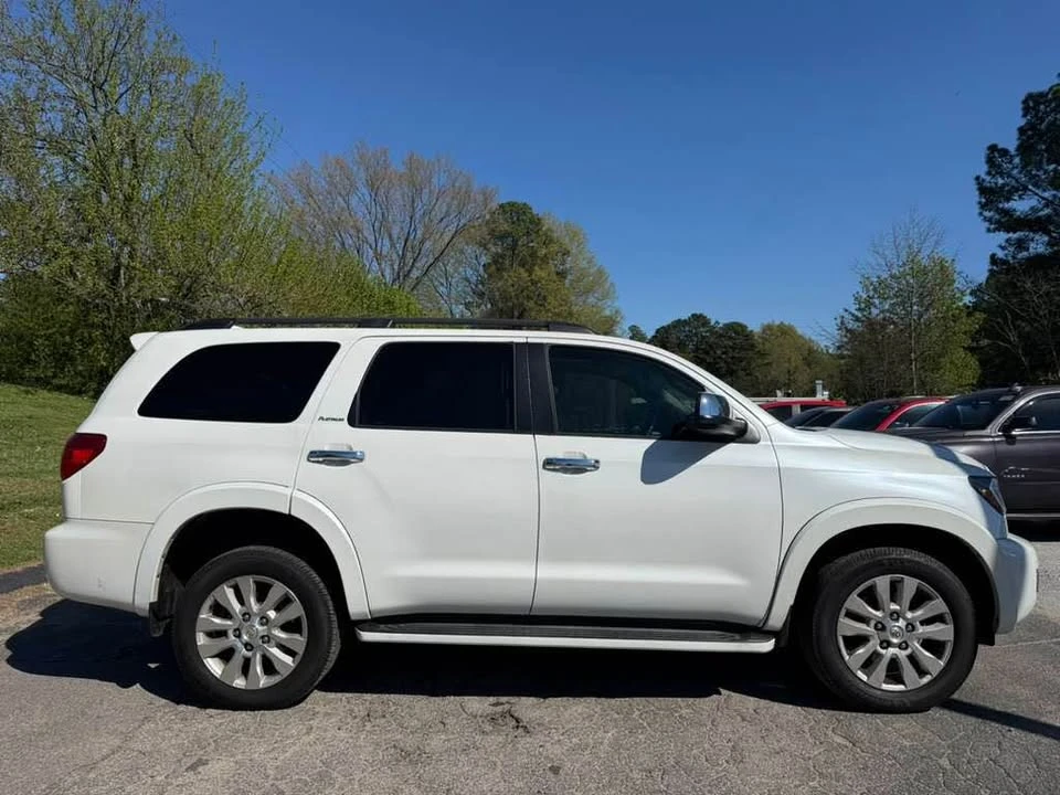 2014 Toyota Sequoia 2nd Gen - Image 5 of 14