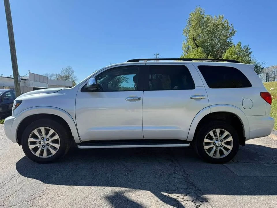 2014 Toyota Sequoia 2nd Gen - Image 4 of 14