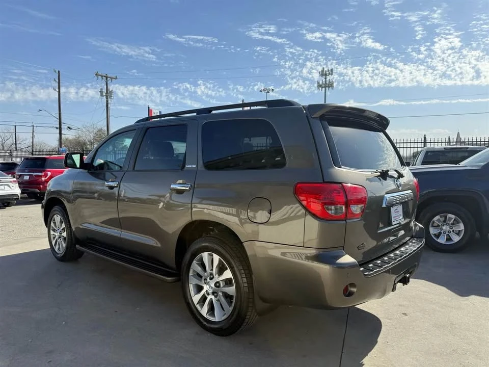 2014 Toyota Sequoia 2nd Gen - Image 3 of 13