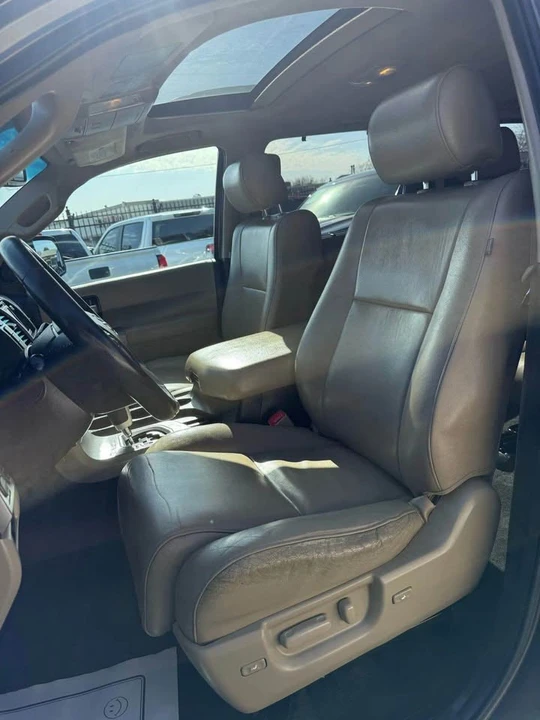2014 Toyota Sequoia 2nd Gen - Image 10 of 13