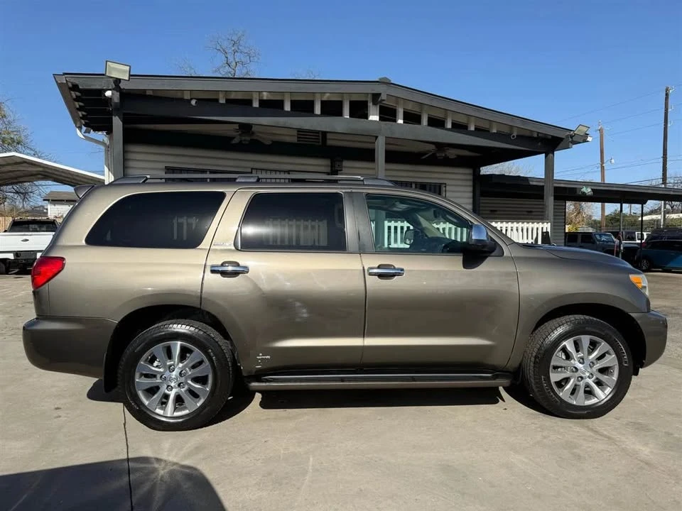 2014 Toyota Sequoia 2nd Gen - Image 6 of 13