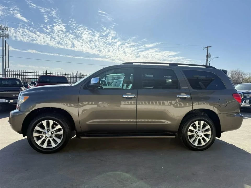 2014 Toyota Sequoia 2nd Gen - Image 2 of 13