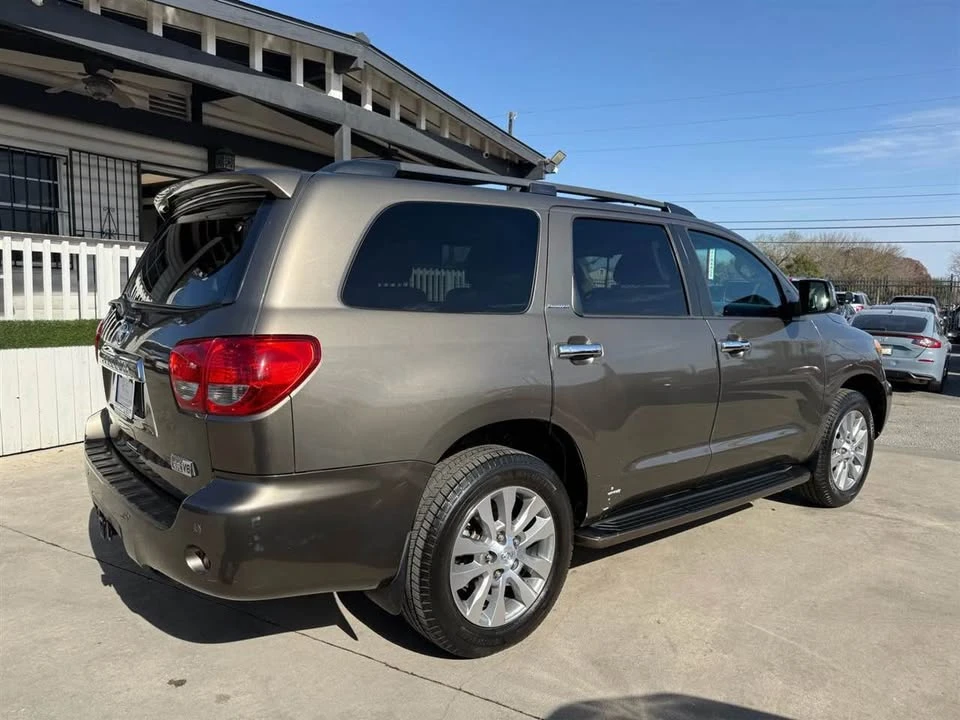 2014 Toyota Sequoia 2nd Gen - Image 5 of 13