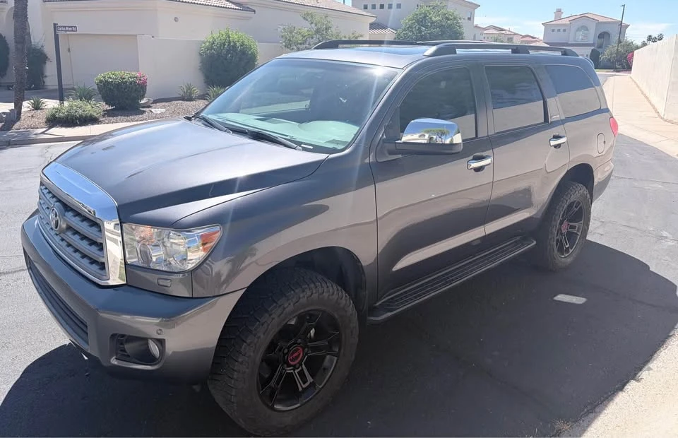 2014 Toyota Sequoia 2nd Gen - Image 2 of 14