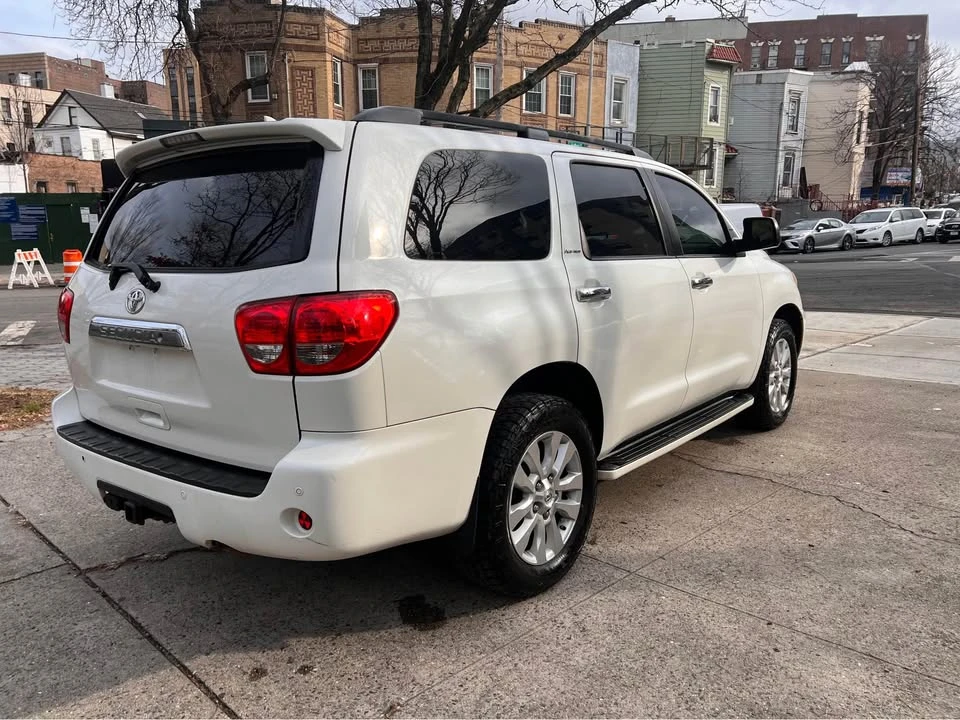 2014 Toyota Sequoia 2nd Gen - Image 12 of 14
