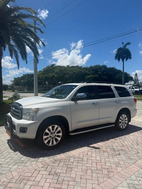 2014 Toyota Sequoia 2nd Gen - Image 13 of 18