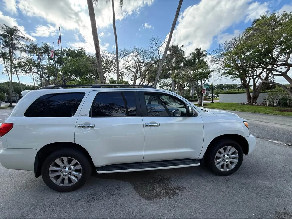 2014 Toyota Sequoia 2nd Gen - Image 16 of 18