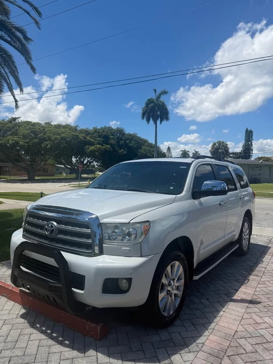 2014 Toyota Sequoia 2nd Gen - Image 14 of 18