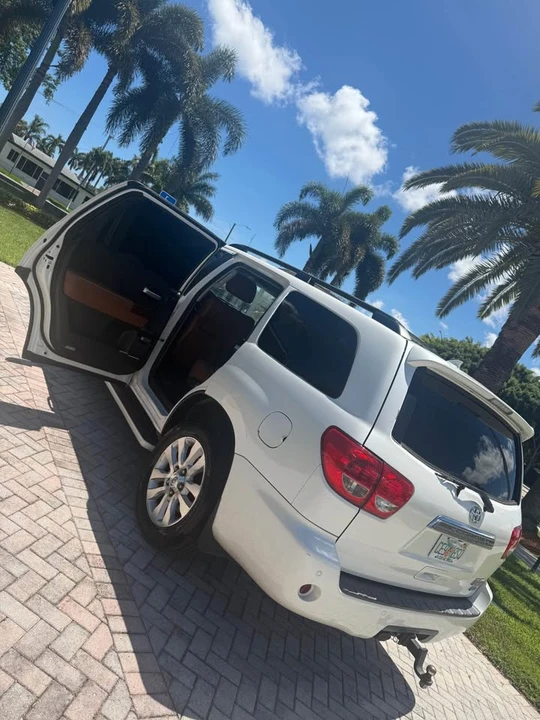 2014 Toyota Sequoia 2nd Gen - Image 3 of 18