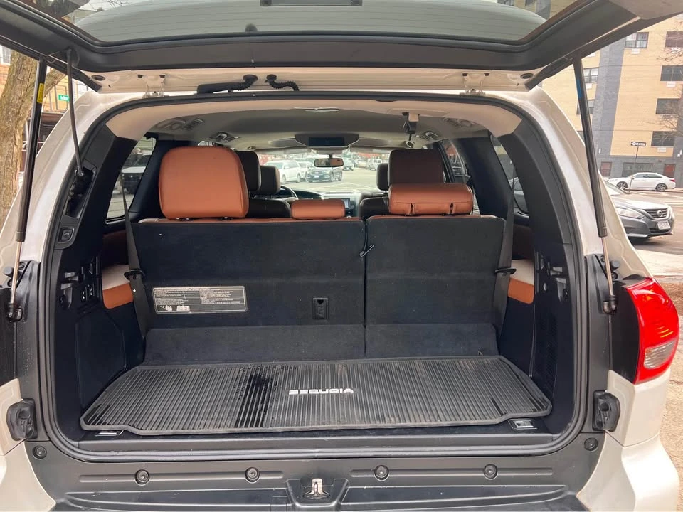 2014 Toyota Sequoia 2nd Gen - Image 11 of 14