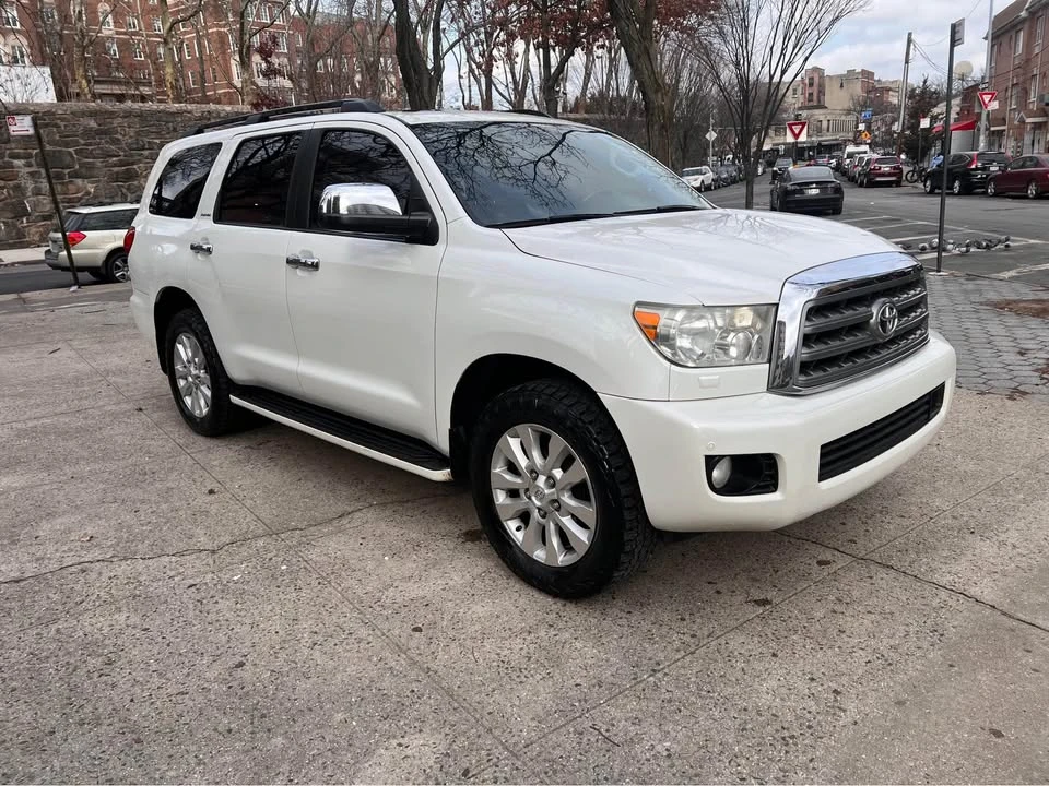 2014 Toyota Sequoia 2nd Gen - Image 2 of 14