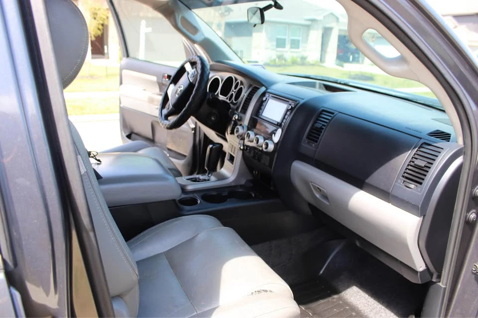 2014 Toyota Sequoia 2nd Gen - Image 9 of 20