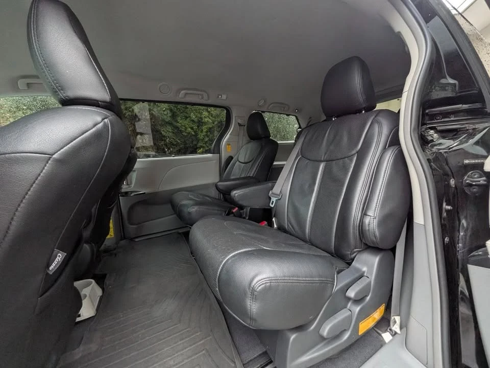 2014 Toyota Sienna 3rd Gen - Image 13 of 20