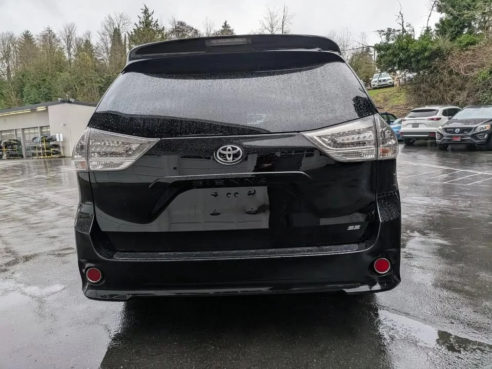 2014 Toyota Sienna 3rd Gen - Image 5 of 20