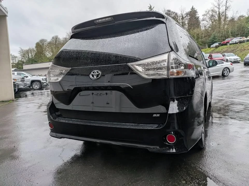 2014 Toyota Sienna 3rd Gen - Image 4 of 20