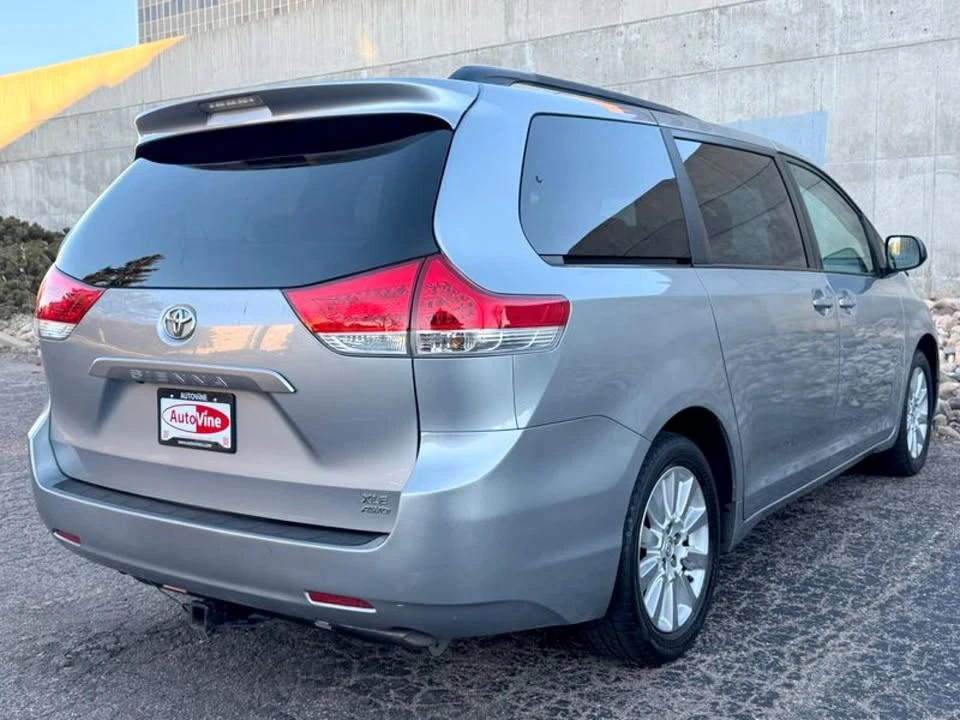 2014 Toyota Sienna 2nd Gen - Image 5 of 19