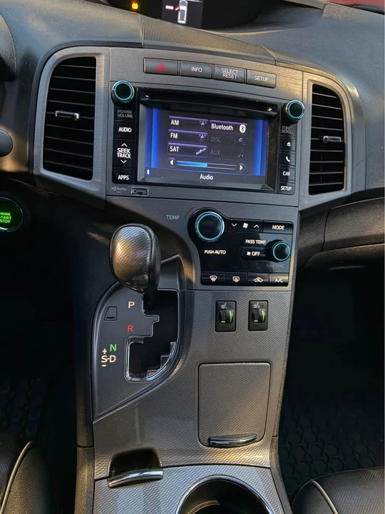 2014 Toyota Venza - Image 14 of 17