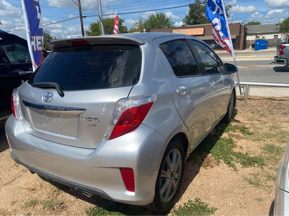 2014 Toyota Yaris - Image 6 of 8