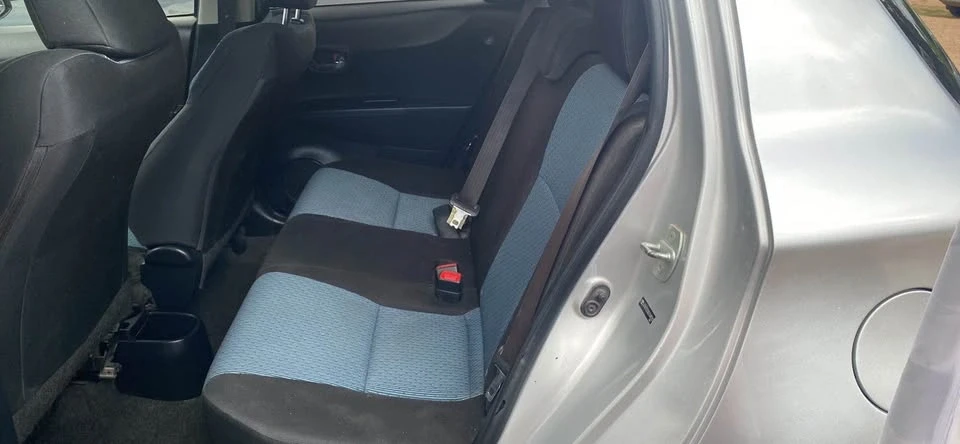 2014 Toyota Yaris - Image 6 of 7