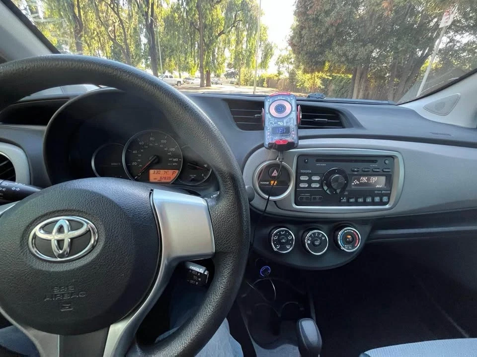 2014 Toyota Yaris - Image 14 of 14