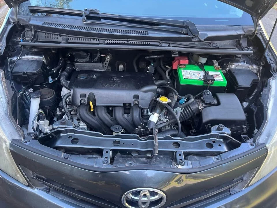 2014 Toyota Yaris - Image 12 of 14