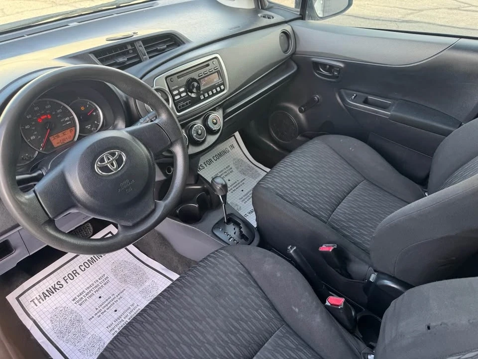2014 Toyota Yaris - Image 9 of 14