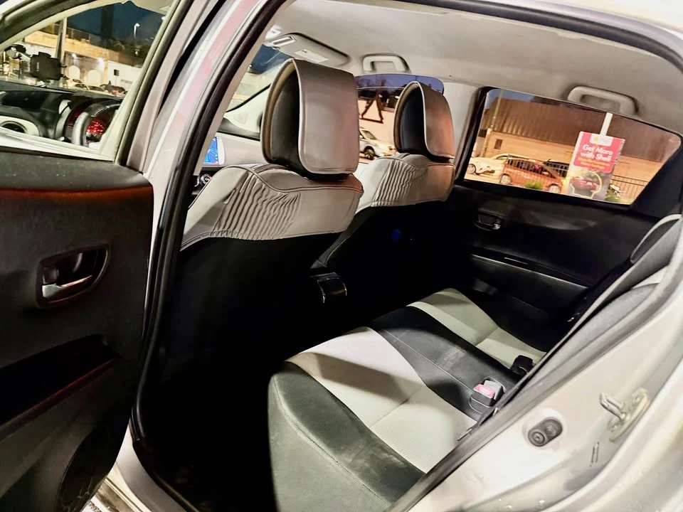 2014 Toyota Yaris - Image 6 of 11