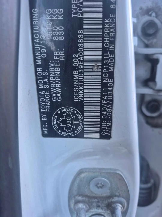 2014 Toyota Yaris - Image 9 of 9